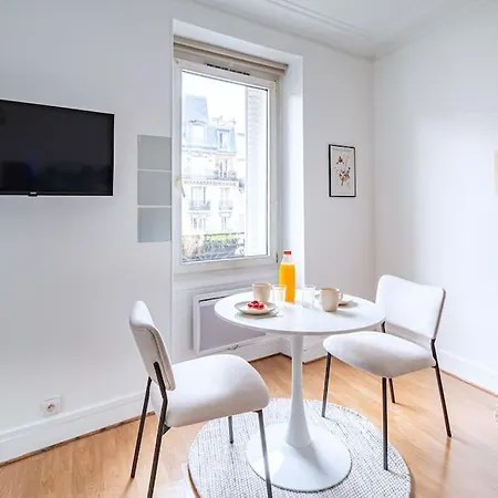 Proche Boulevard Voltaire Apartment *