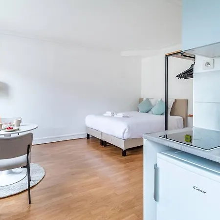 Proche Boulevard Voltaire Apartment